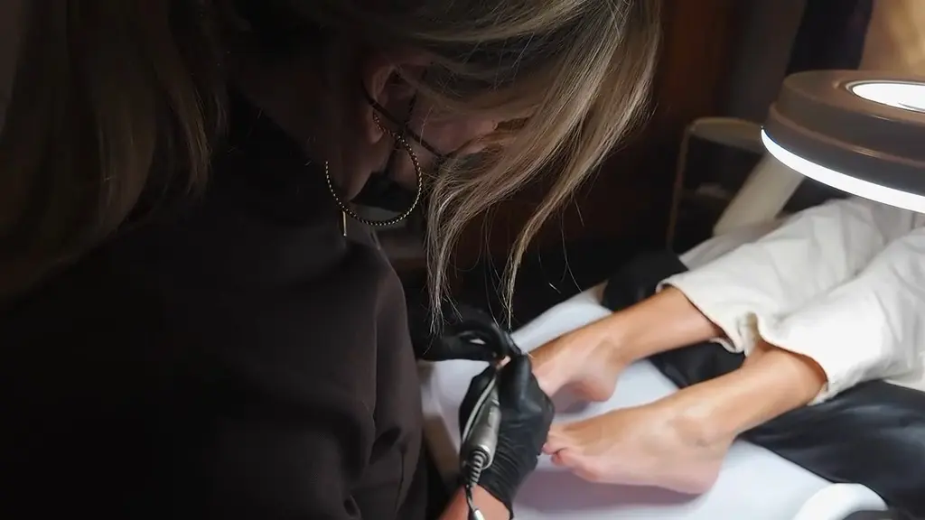 Nattechniek bij de pedicurebehandeling